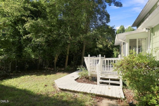 4904 Brookhurst Place, Raleigh, NC 27609