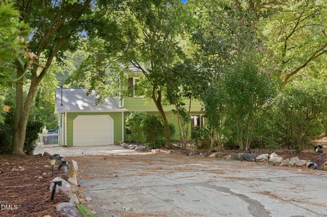 4904 Brookhurst Place, Raleigh, NC 27609