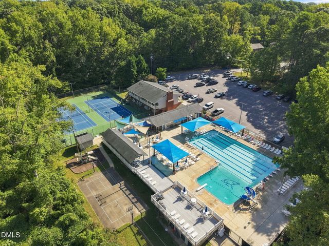 4904 Brookhurst Place, Raleigh, NC 27609