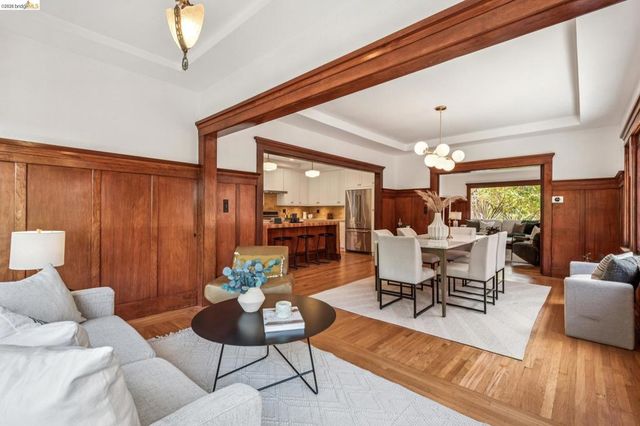 3943 Park Blvd, Oakland, CA 94602
