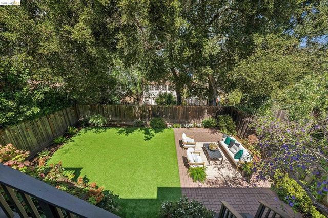 3943 Park Blvd, Oakland, CA 94602