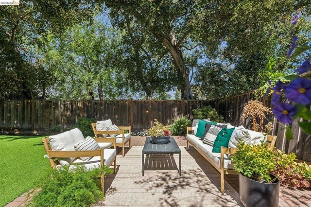 3943 Park Blvd, Oakland, CA 94602