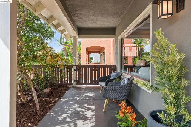 3943 Park Blvd, Oakland, CA 94602