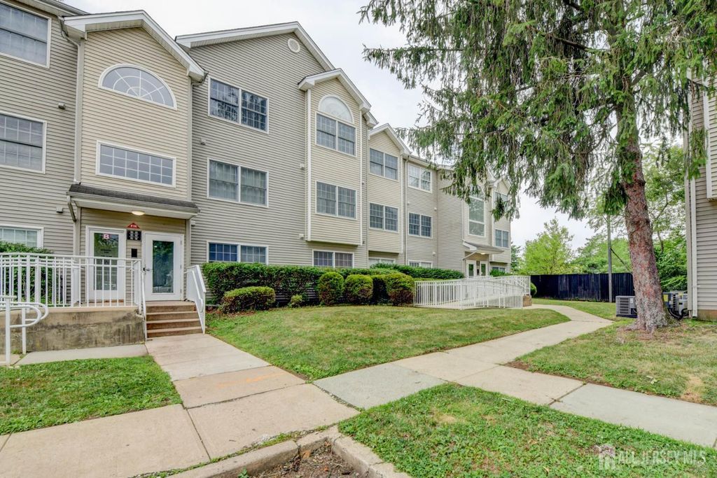 1121 Edpas Road, New Brunswick, NJ 08901