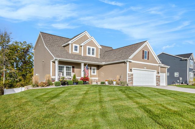 8733 Cobble Drive SW, Byron Center, MI 49315