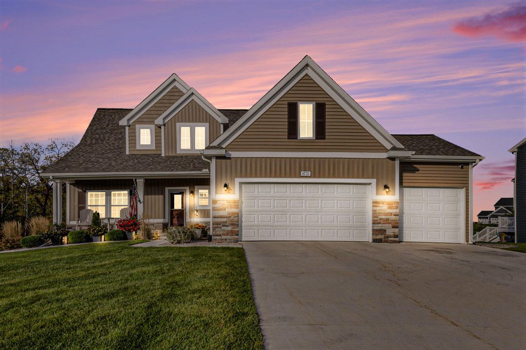 8733 Cobble Drive SW, Byron Center, MI 49315