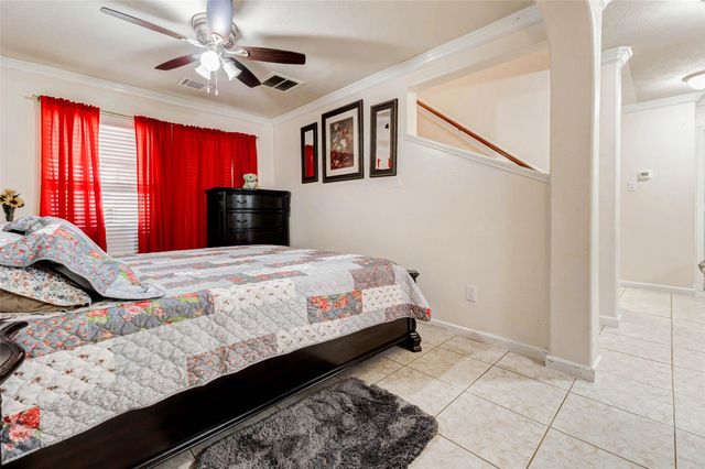 10422 Sutter Glen Lane, Houston, TX 77075