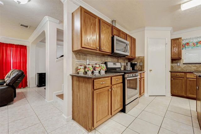 10422 Sutter Glen Lane, Houston, TX 77075