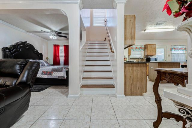 10422 Sutter Glen Lane, Houston, TX 77075