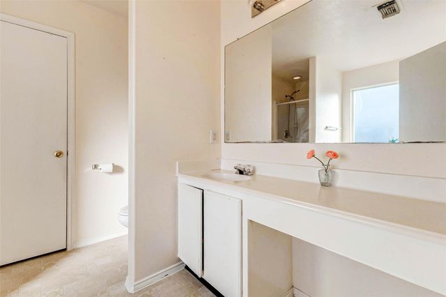 10422 Sutter Glen Lane, Houston, TX 77075