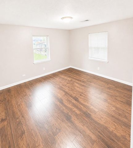 705 Evanston Street, Houston, TX 77015