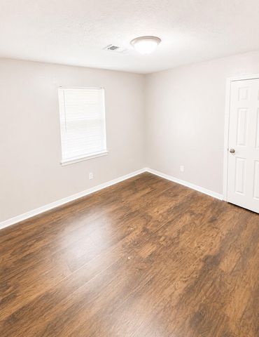 705 Evanston Street, Houston, TX 77015
