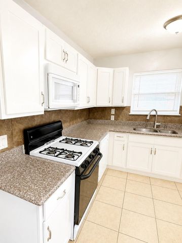 705 Evanston Street, Houston, TX 77015