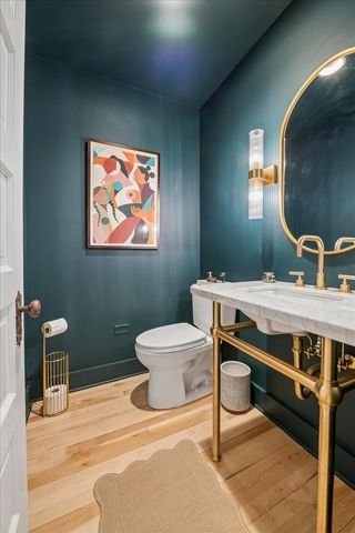 4912 N Winchester Avenue, Chicago, IL 60640