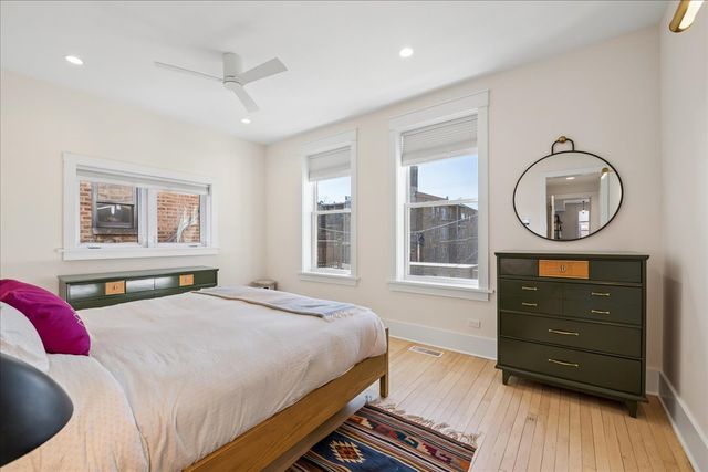 4912 N Winchester Avenue, Chicago, IL 60640