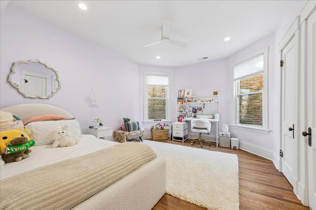 4912 N Winchester Avenue, Chicago, IL 60640