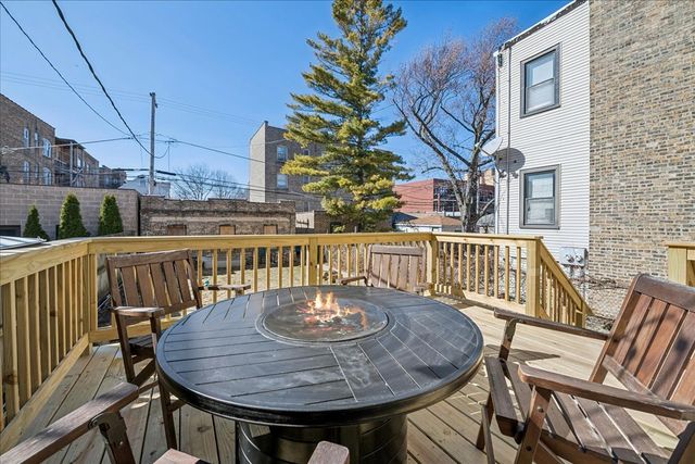 4912 N Winchester Avenue, Chicago, IL 60640