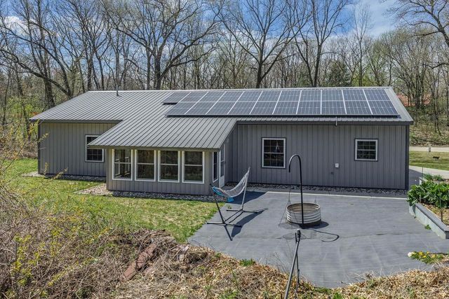 S3036 E Fox Hill Road, Baraboo, WI 53913