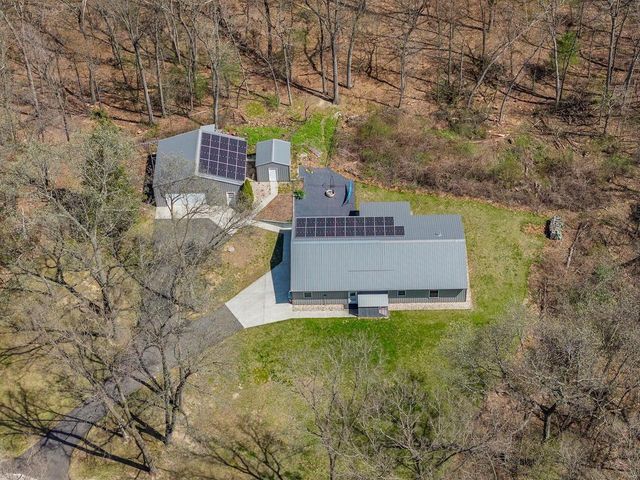 S3036 E Fox Hill Road, Baraboo, WI 53913