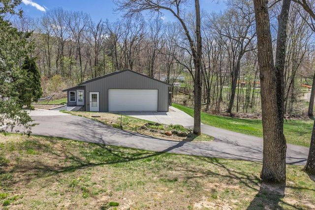 S3036 E Fox Hill Road, Baraboo, WI 53913