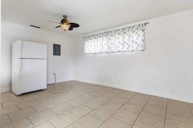 2000 NW 91ST Way, Sunrise, FL 33322