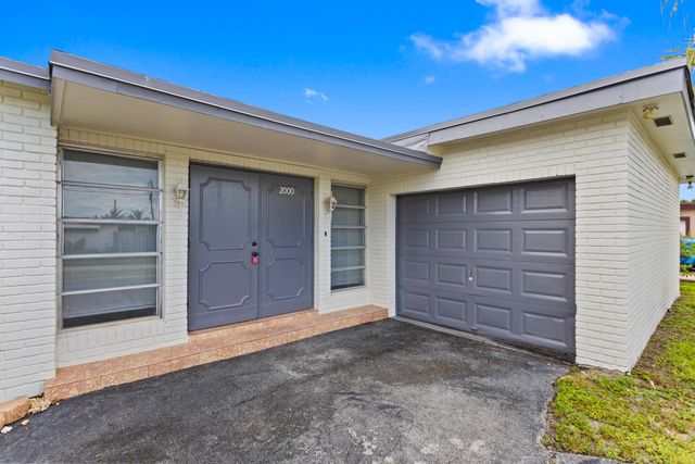 2000 NW 91ST Way, Sunrise, FL 33322