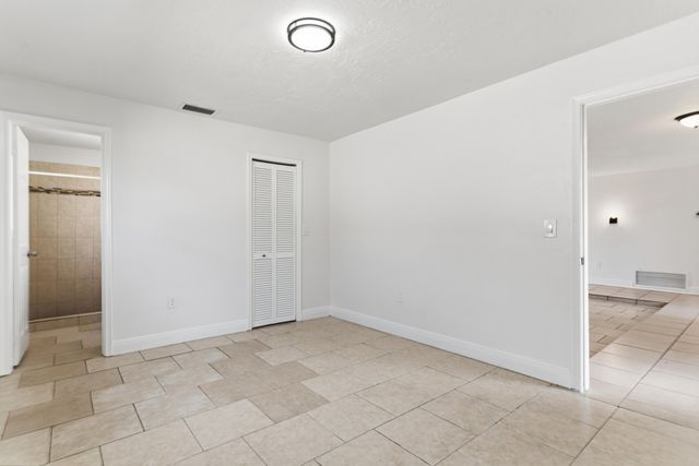 2000 NW 91ST Way, Sunrise, FL 33322