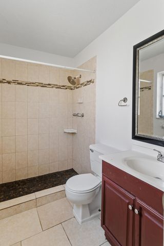 2000 NW 91ST Way, Sunrise, FL 33322