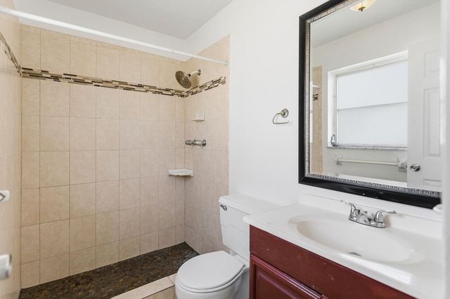 2000 NW 91ST Way, Sunrise, FL 33322