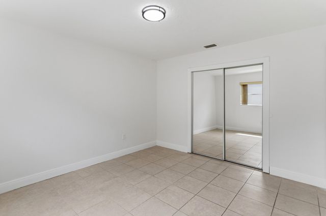 2000 NW 91ST Way, Sunrise, FL 33322