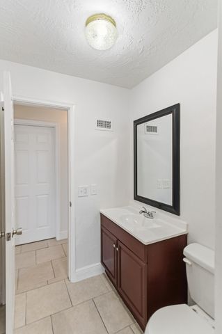 2000 NW 91ST Way, Sunrise, FL 33322