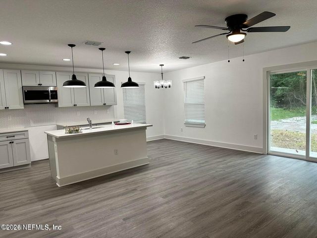 5906 DIAMOND Street, Jacksonville, FL 32208