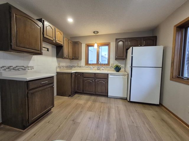 409 Kings Lynn Road, Stoughton, WI 53589