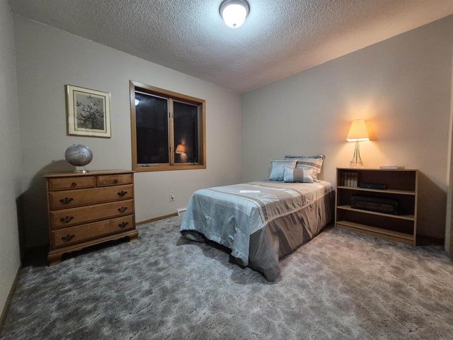 409 Kings Lynn Road, Stoughton, WI 53589