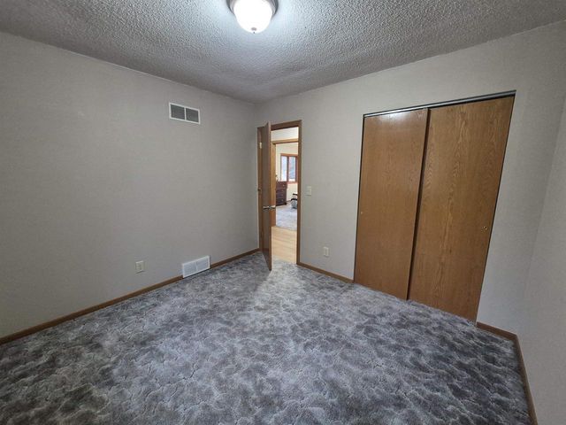 409 Kings Lynn Road, Stoughton, WI 53589