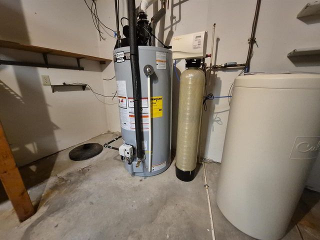 409 Kings Lynn Road, Stoughton, WI 53589