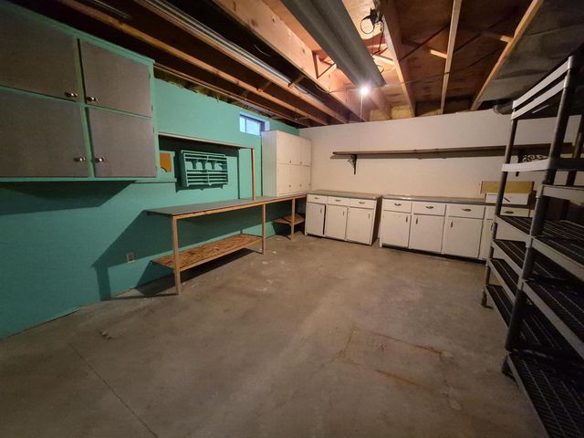 409 Kings Lynn Road, Stoughton, WI 53589