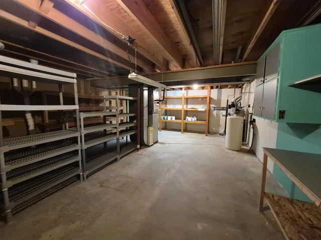 409 Kings Lynn Road, Stoughton, WI 53589