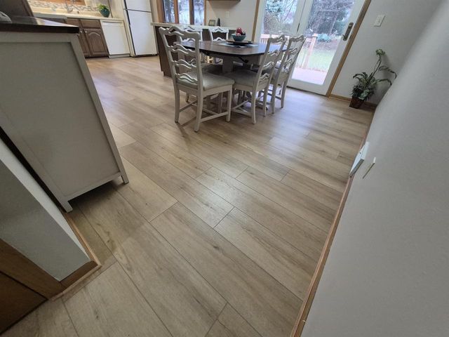 409 Kings Lynn Road, Stoughton, WI 53589