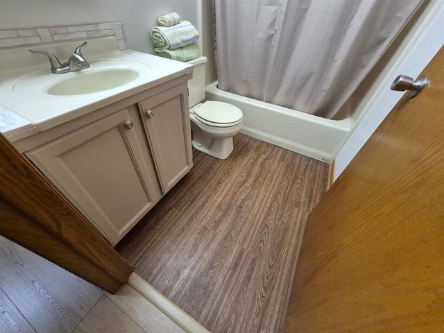 409 Kings Lynn Road, Stoughton, WI 53589