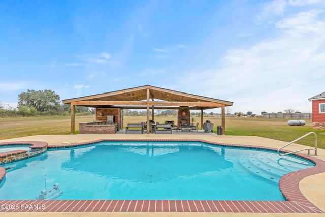 11325 La Hwy 92, Maurice, LA 70555