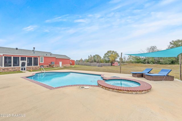 11325 La Hwy 92, Maurice, LA 70555