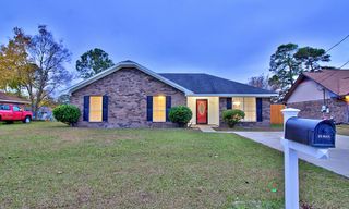 705 Edgewood Court, Hinesville, GA 31313