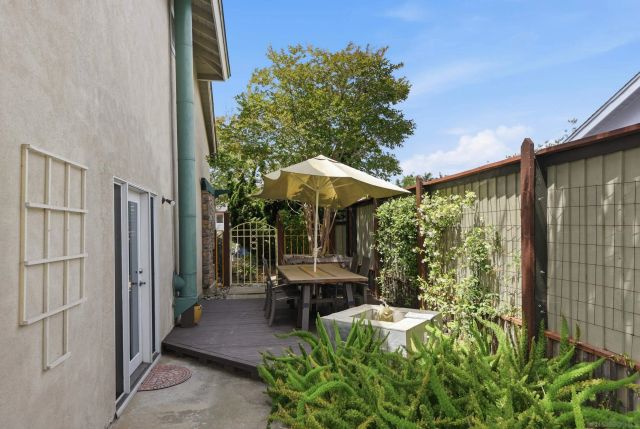 2275-77 Cameo Rd, Carlsbad, CA 92008
