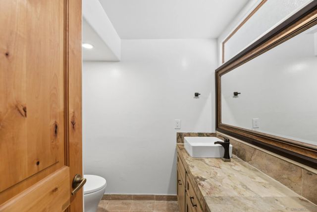 2275-77 Cameo Rd, Carlsbad, CA 92008