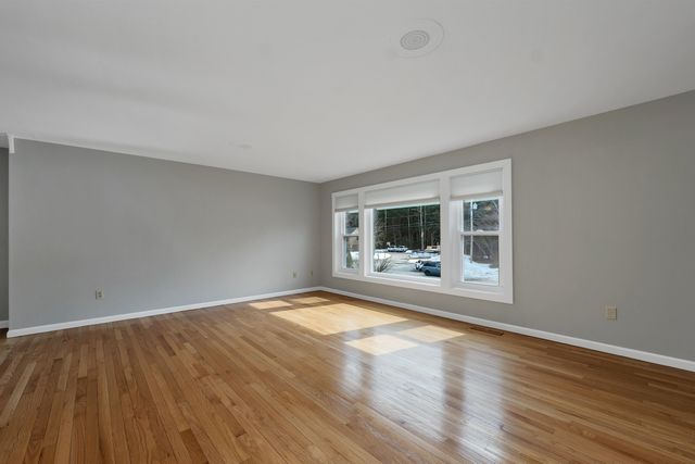 8 Fern Court, Milford, NH 03055