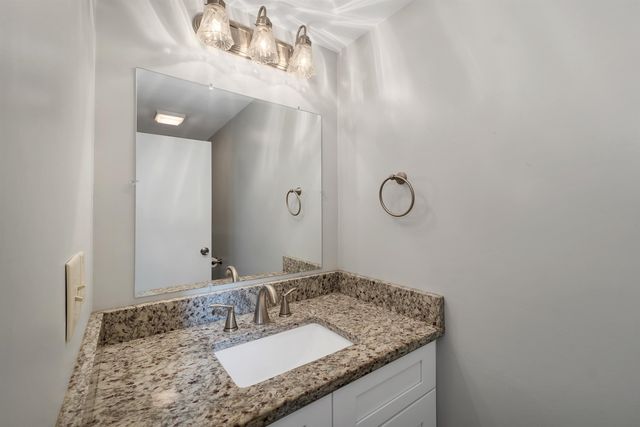 8 Fern Court, Milford, NH 03055