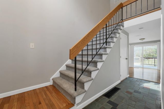 8 Fern Court, Milford, NH 03055