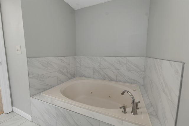 8 Fern Court, Milford, NH 03055