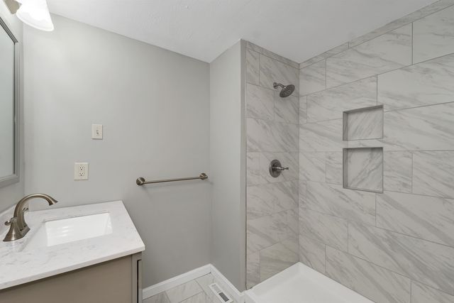 8 Fern Court, Milford, NH 03055